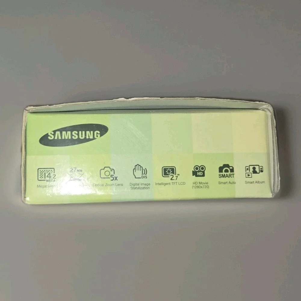 Samsung PL20 Digital Compact Camera 14.2MP 5x Zoom RED New Open Box